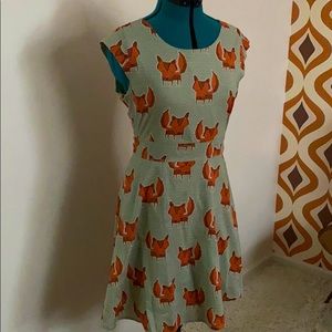 Fox print silky cotton dress with cap sleeves